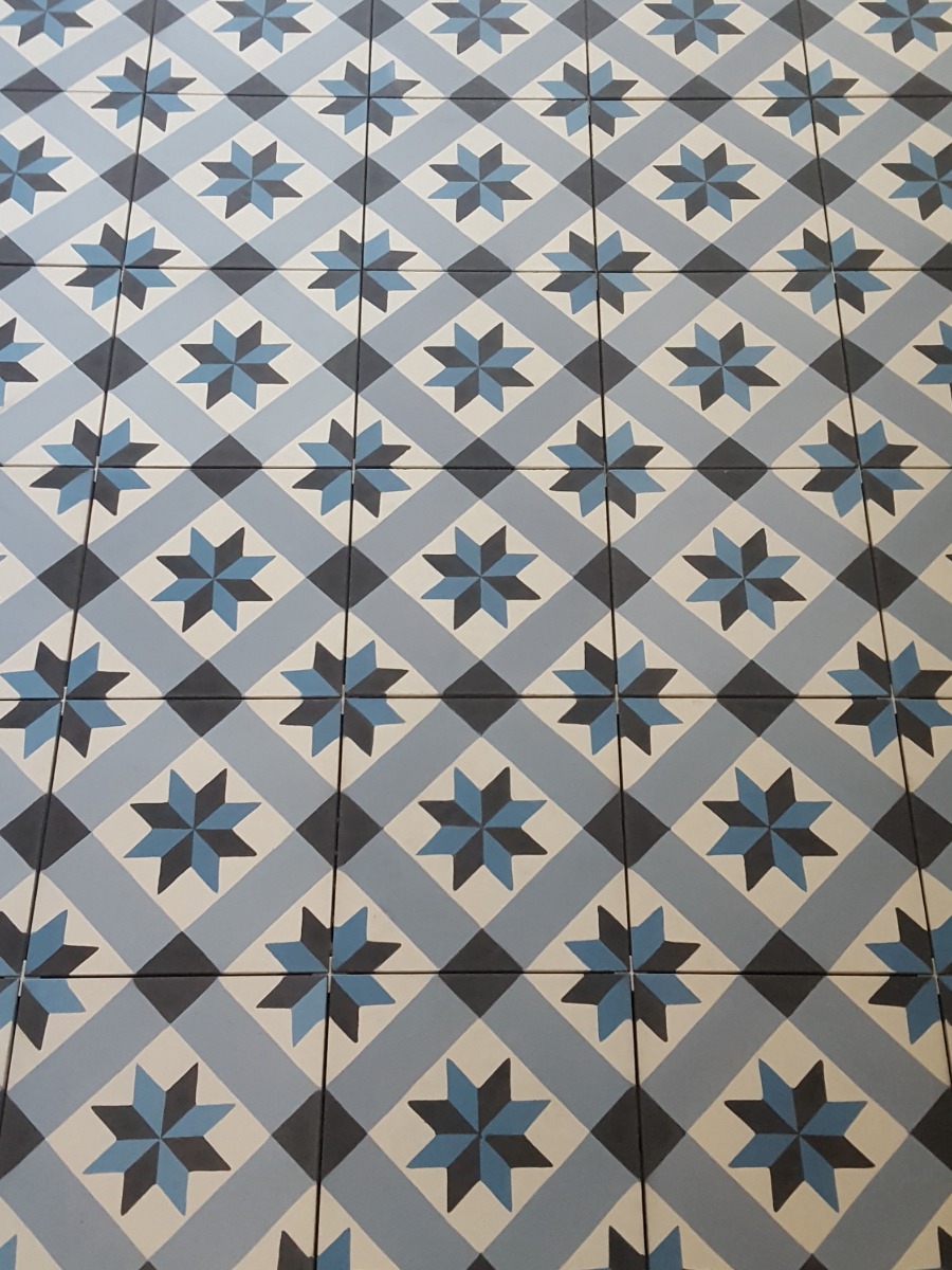 Pose carrelage sol carreaux cimentt séjour moderne